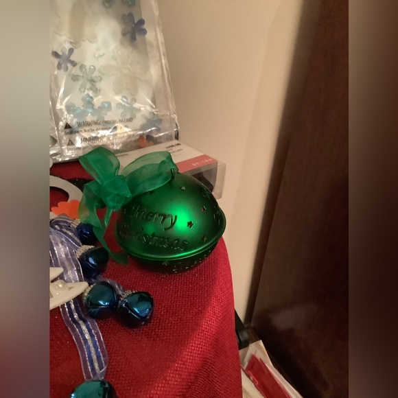 Christmas decorations package, ornaments, lights, gel window decals, sock holder - Picture 10 of 10